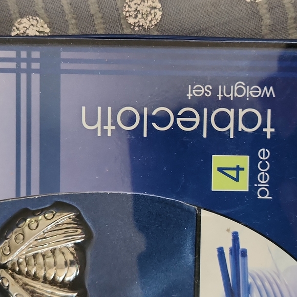 . Solid heavyweight pewter, for tablecloth - Picture 4 of 6